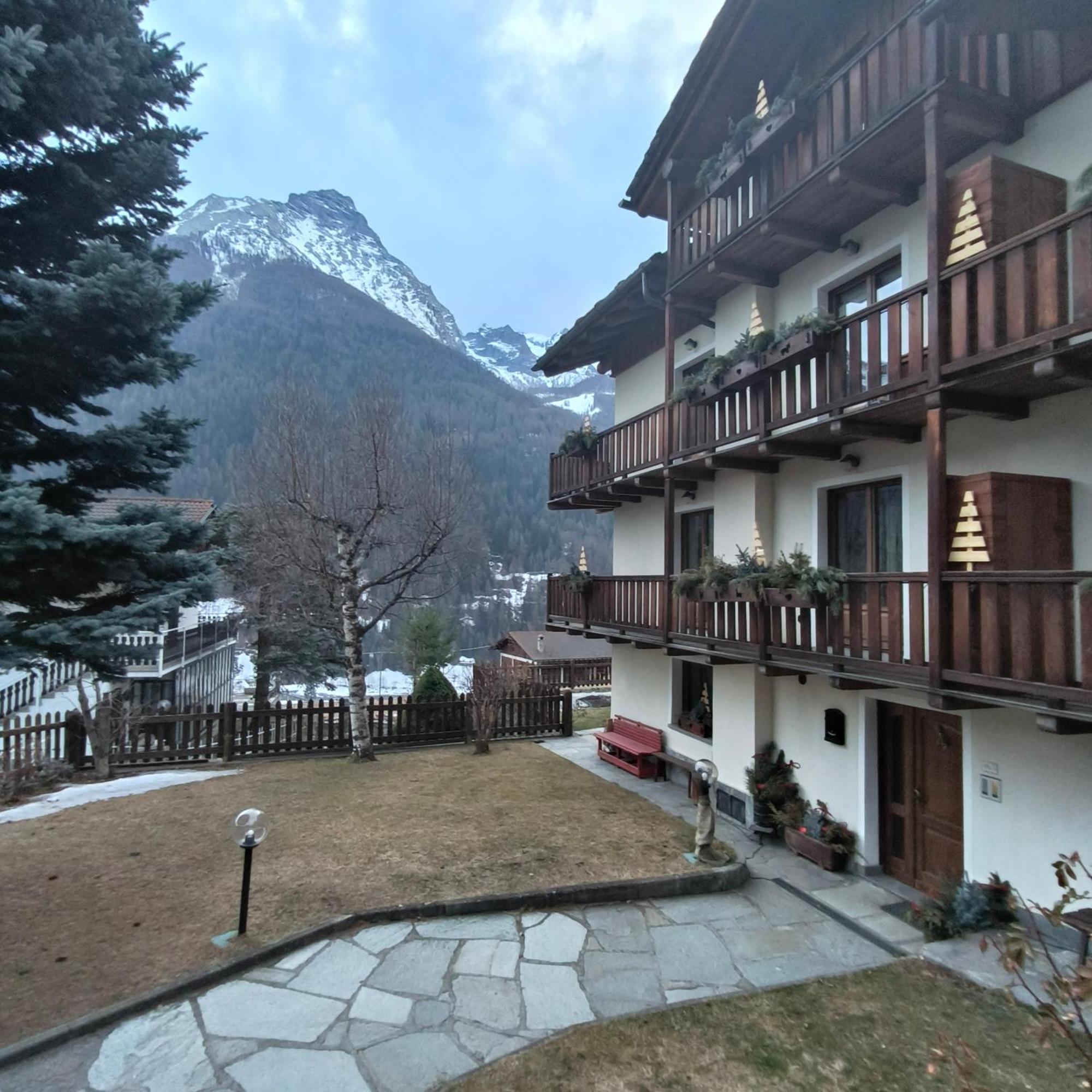 Casa Alfredo Apartment Cogne Exterior photo